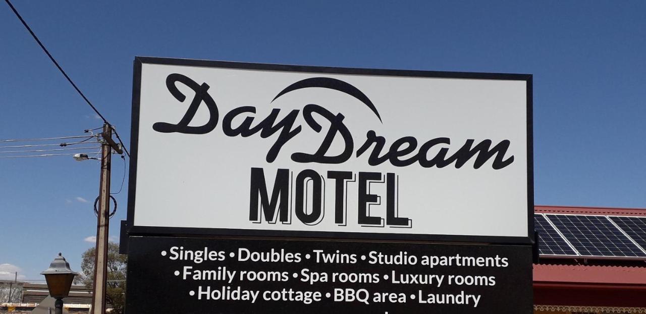 Daydream Motel And Apartments Broken Hill Ngoại thất bức ảnh