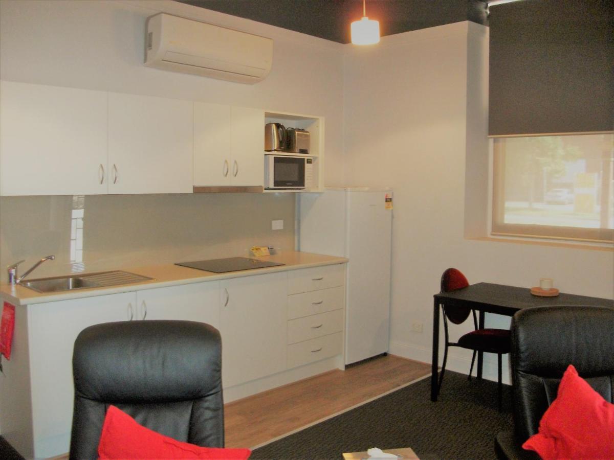 Daydream Motel And Apartments Broken Hill Ngoại thất bức ảnh