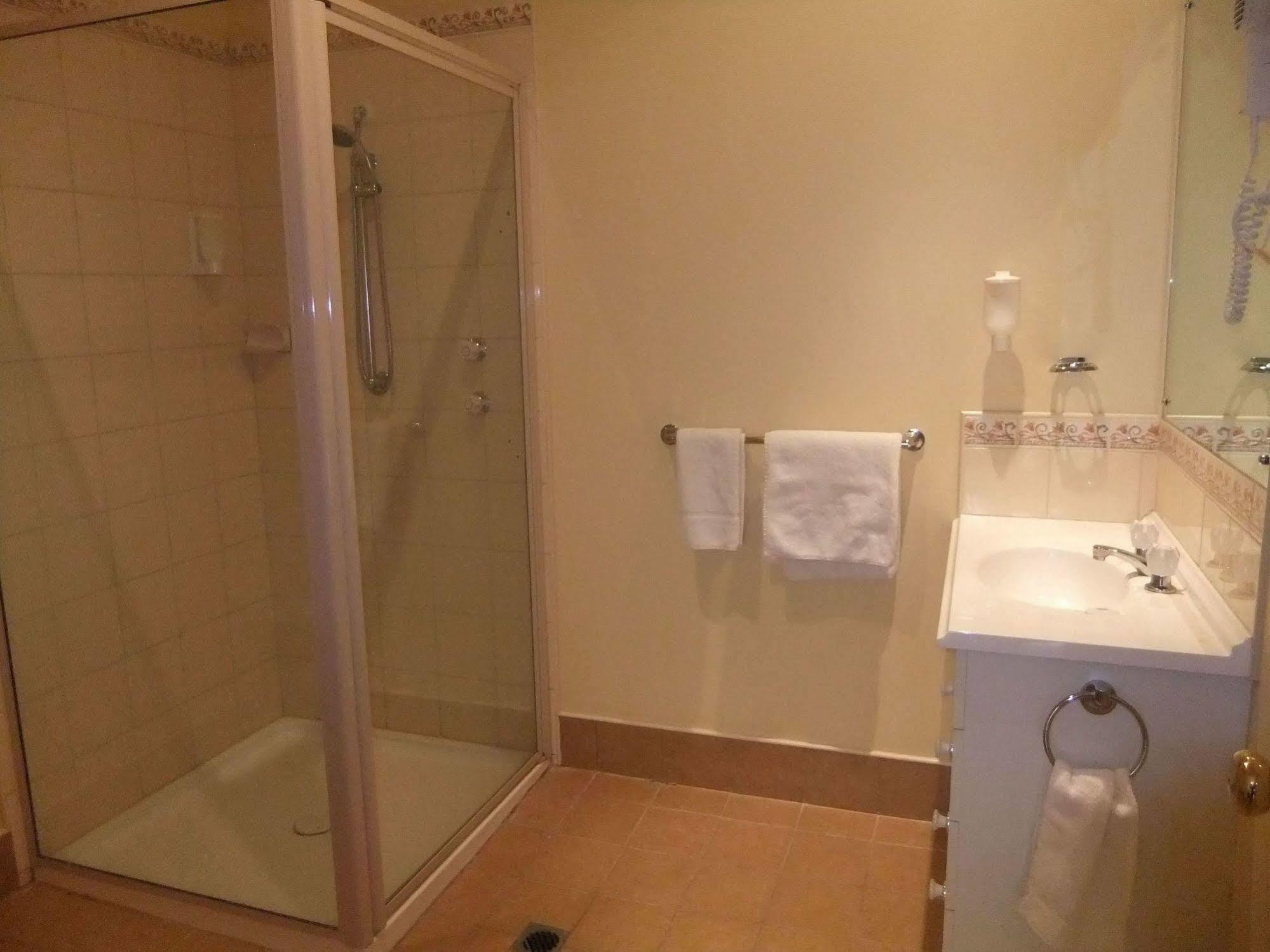 Daydream Motel And Apartments Broken Hill Ngoại thất bức ảnh