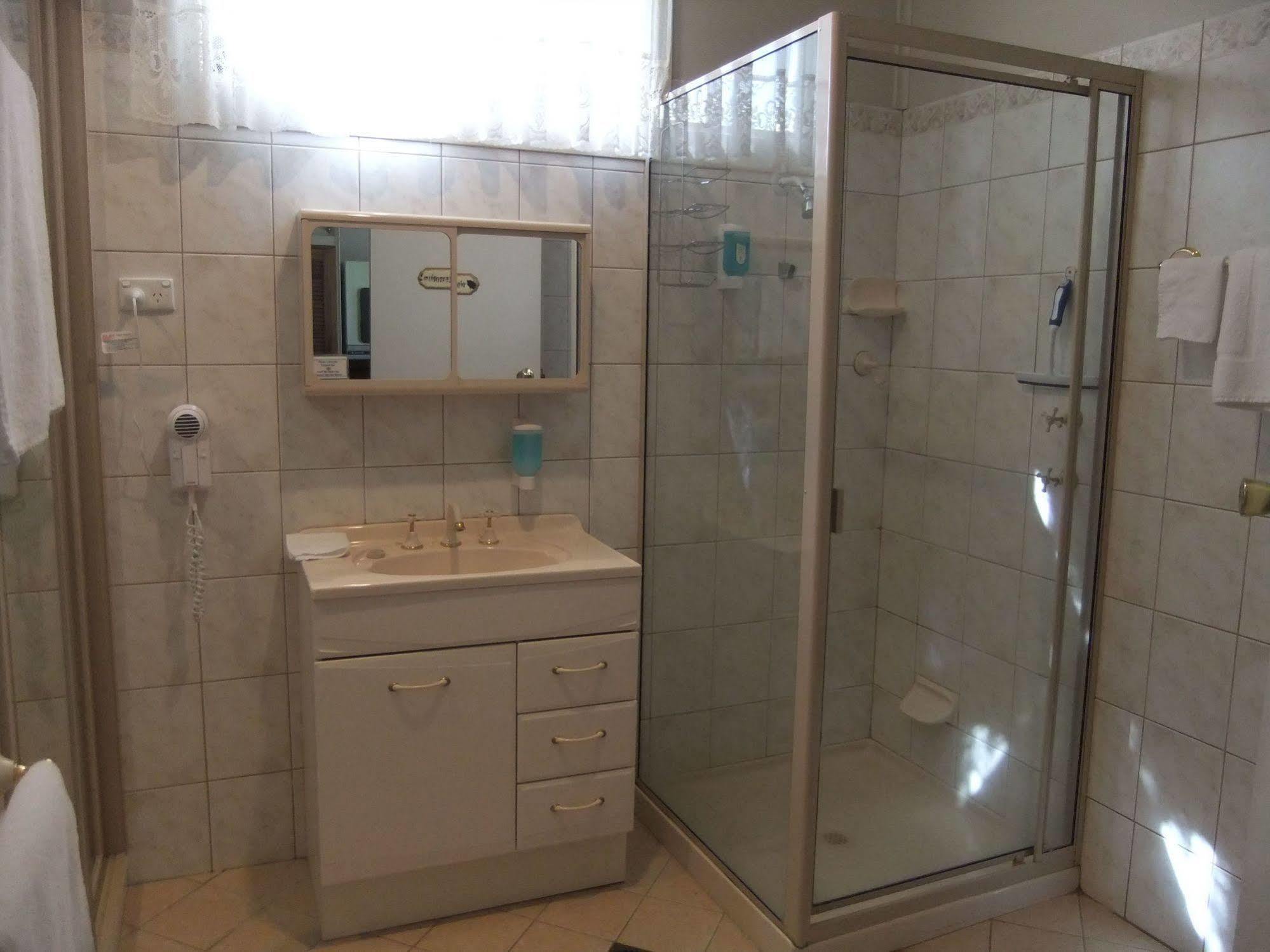 Daydream Motel And Apartments Broken Hill Ngoại thất bức ảnh